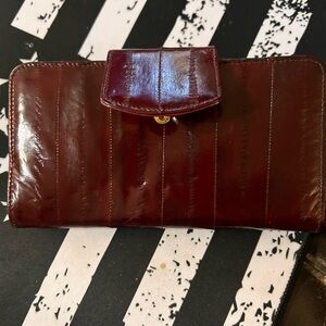 Elegant Burgundy eel skin vintage Wallet